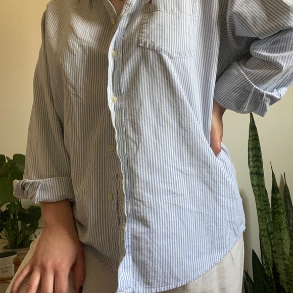 Tommy Hilfiger Button Down - Picture 2 of 4